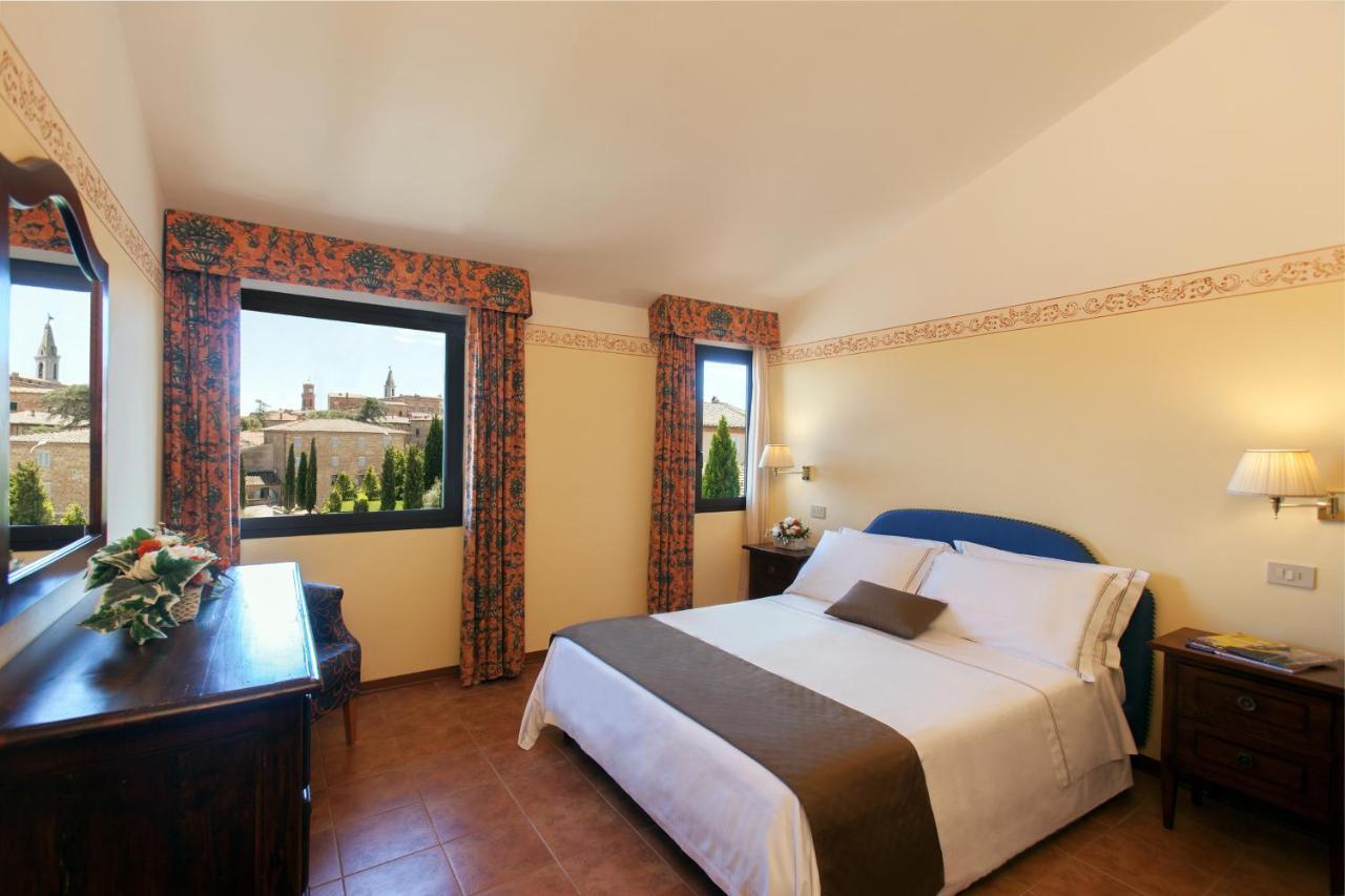Hotel San Gregorio П'єнца Екстер'єр фото