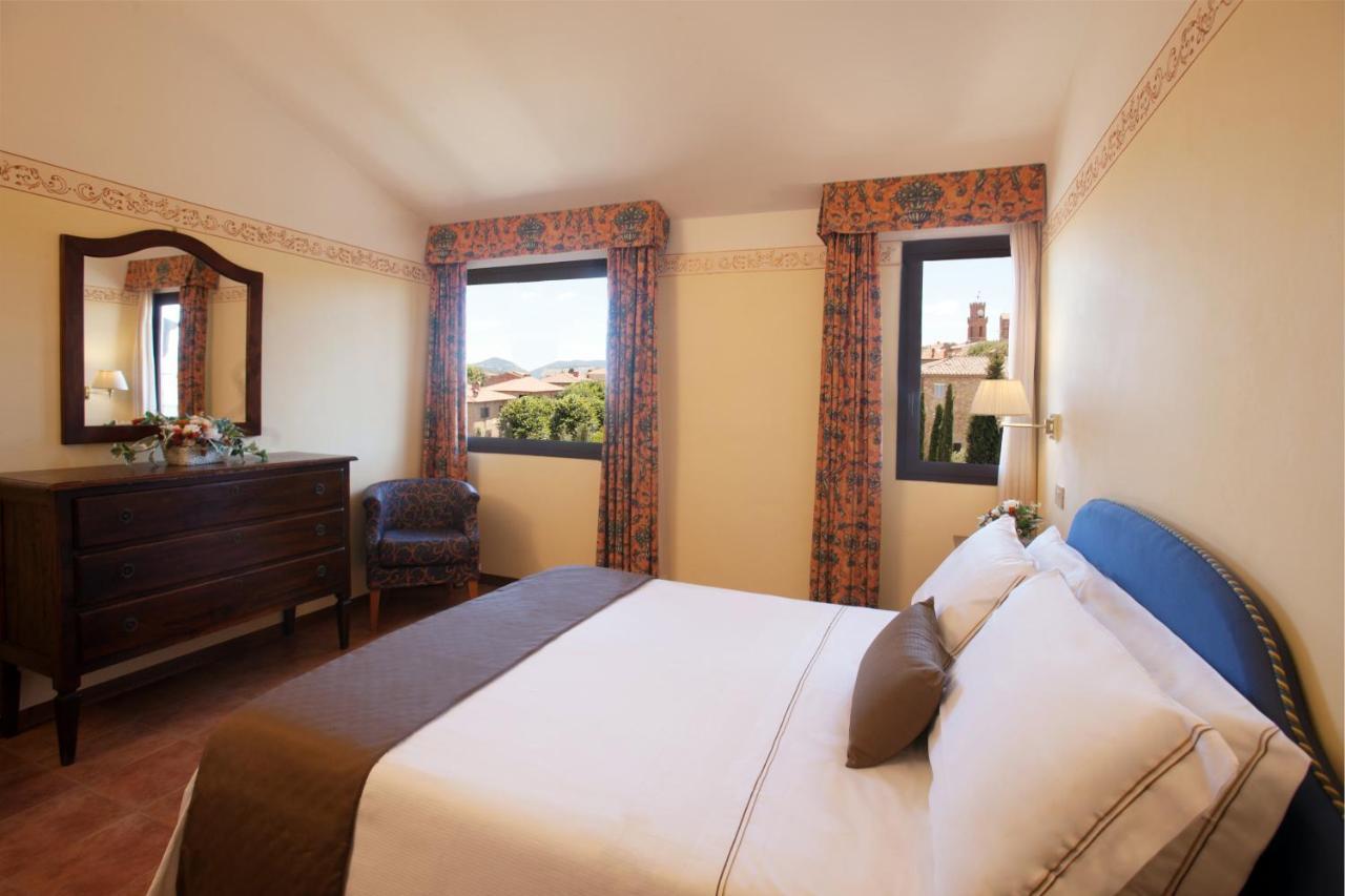 Hotel San Gregorio П'єнца Екстер'єр фото