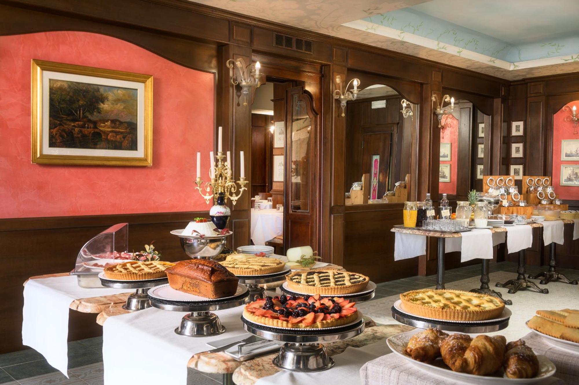 Hotel San Gregorio П'єнца Екстер'єр фото